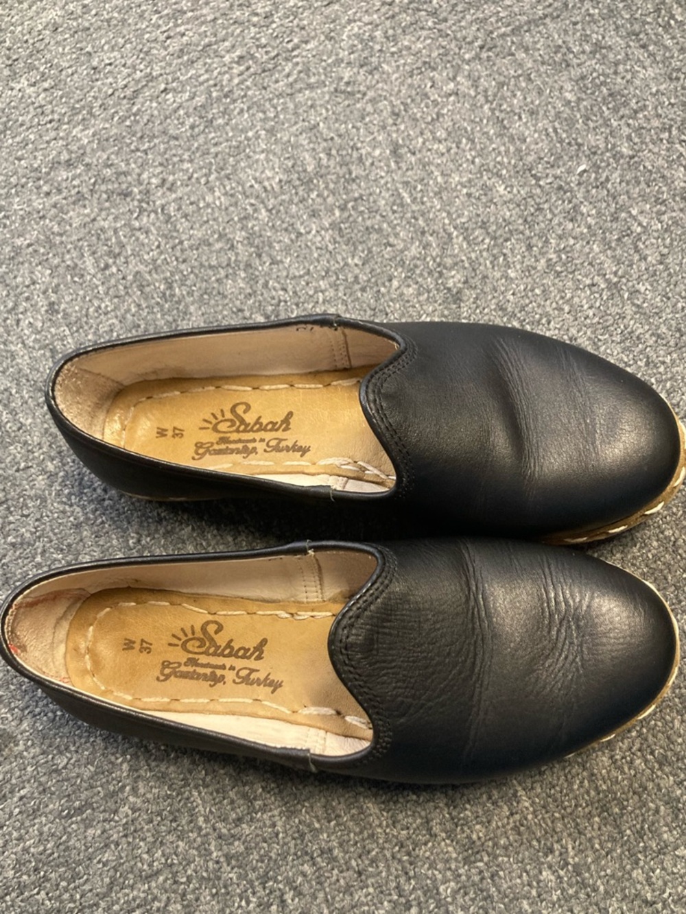 Size 6 EU37 like new Sabah black leather glove loafers - Picture 10 of 14
